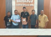 Bawaslu Yapen terima Penyerahan Website bawasluyapen.id dari Relawan TIK Papua selaku Development website design