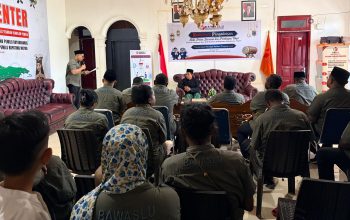 Ngabuburit Pengawasan: Bawaslu Yapen Jemput Berkah Sambil Edukasi Pemilih