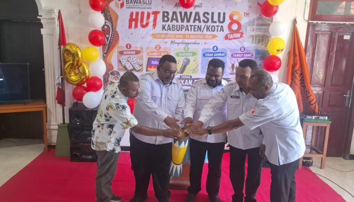 HUT Bawaslu ke-8 dan HUT RI ke-81, Bawaslu Yapen Perkuat Soliditas dan Semangat Mengawal Demokrasi